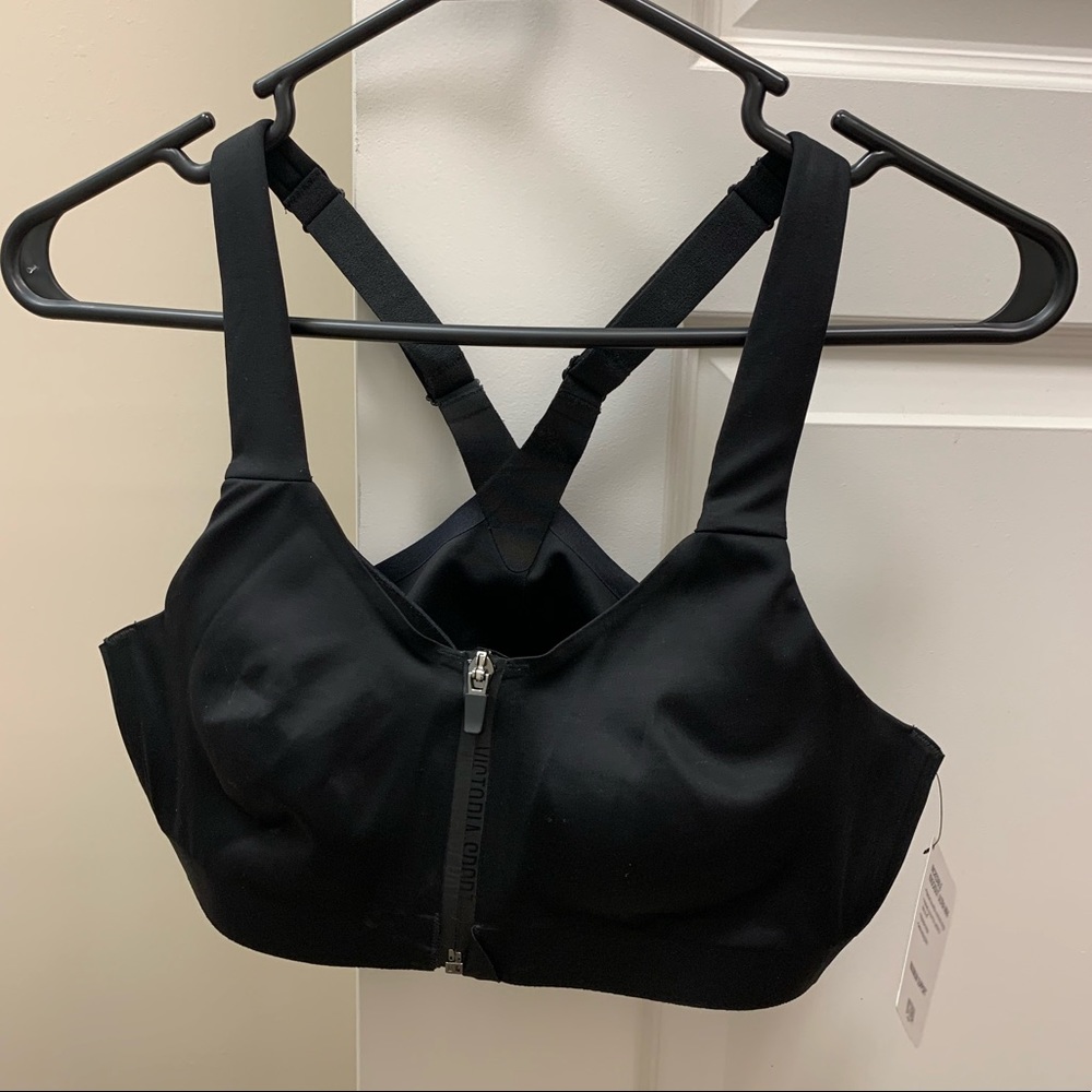 NWT Victoria Secret Sports Bra